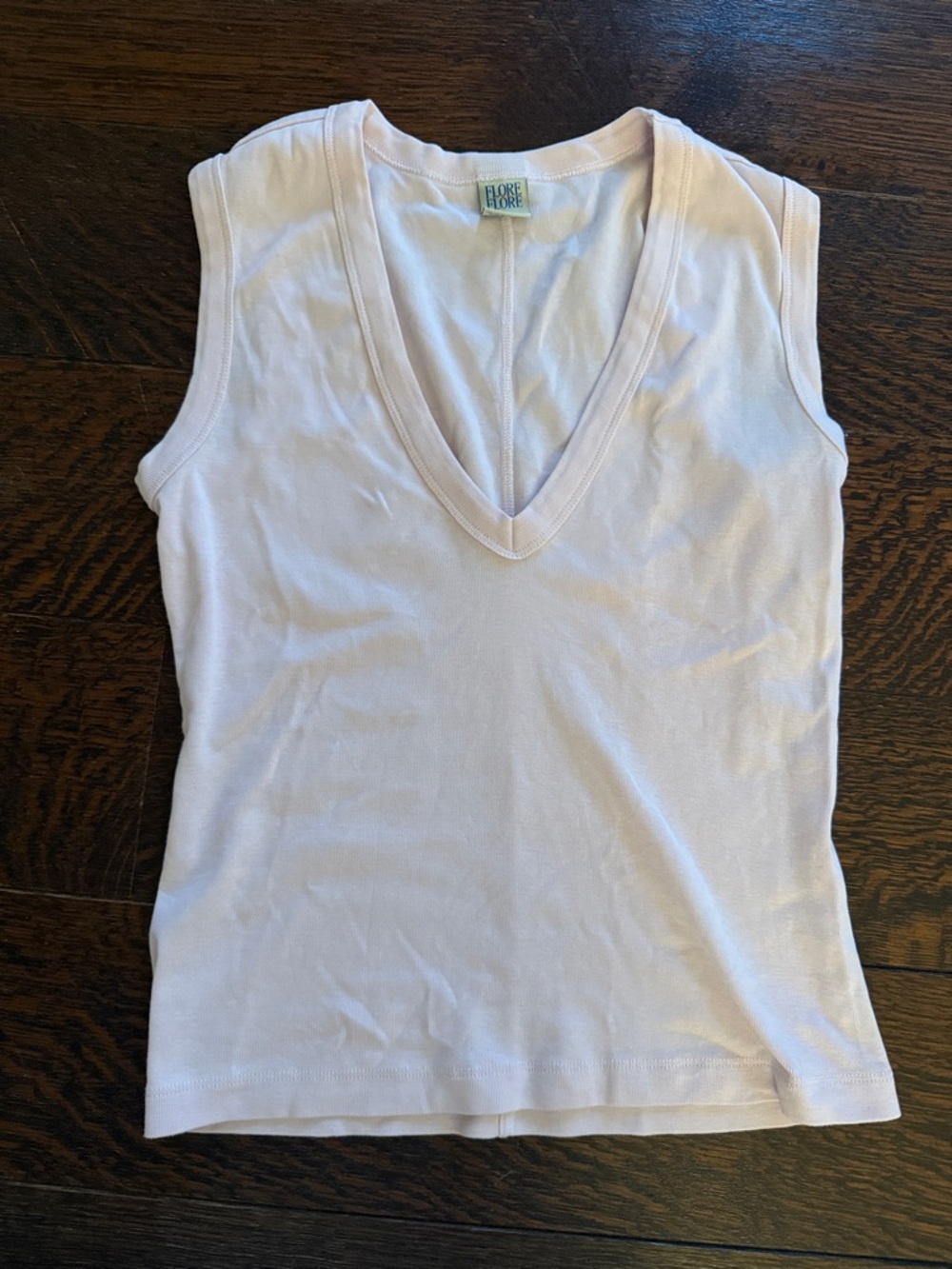 Flore Flore Womens V-Neck Tank Top in Light Pink